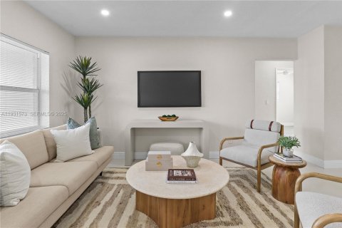 Casa en venta en Hollywood, Florida, 3 dormitorios, 124.49 m2 № 1992340 - foto 13