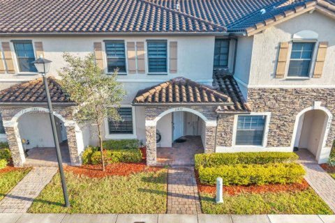 Touwnhouse à vendre à Homestead, Floride: 3 chambres, 154.12 m2 № 2051420 - photo 2