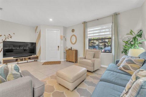 Touwnhouse à vendre à Homestead, Floride: 3 chambres, 154.12 m2 № 2051420 - photo 9