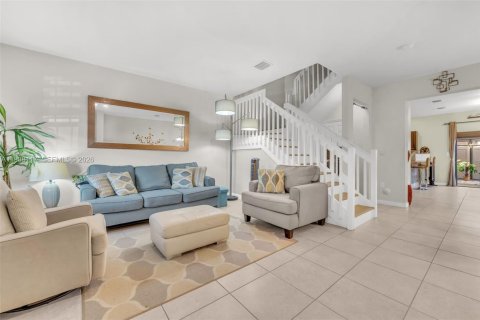 Touwnhouse à vendre à Homestead, Floride: 3 chambres, 154.12 m2 № 2051420 - photo 4