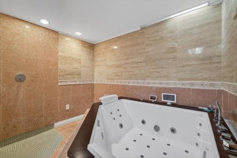 Villa ou maison à vendre à Clearwater, Floride: 5 chambres, 292.83 m2 № 1899830 - photo 10