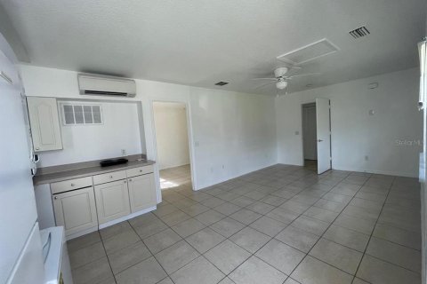 Touwnhouse à louer à Davenport, Floride: 1 chambre, 74.32 m2 № 2425661 - photo 2