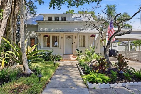 Villa ou maison à Nokomis, Floride 4 chambres, 182.46 m2 № 2398732
