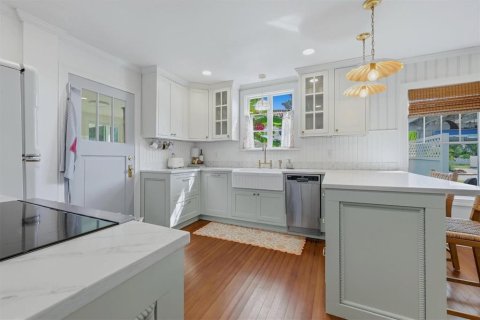 Villa ou maison à vendre à Nokomis, Floride: 4 chambres, 182.46 m2 № 2398732 - photo 15