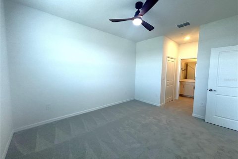 Condo in Venice, Florida, 2 bedrooms  № 2425344 - photo 9