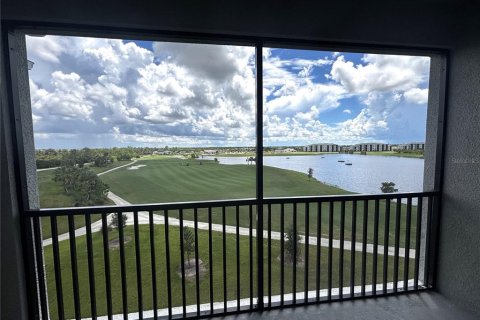 Condo in Venice, Florida, 2 bedrooms  № 2425344 - photo 2