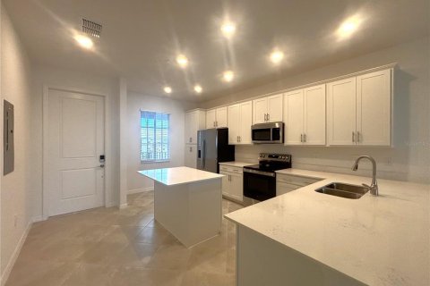 Condo in Venice, Florida, 2 bedrooms  № 2425344 - photo 3