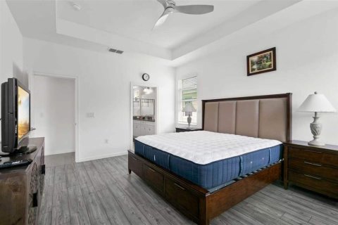 Villa ou maison à vendre à Apollo Beach, Floride: 4 chambres, 196.49 m2 № 2433204 - photo 13