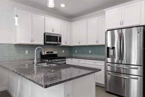 Villa ou maison à vendre à Apollo Beach, Floride: 4 chambres, 196.49 m2 № 2433204 - photo 7