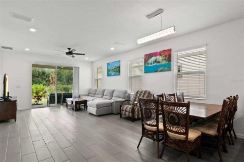 Villa ou maison à vendre à Apollo Beach, Floride: 4 chambres, 196.49 m2 № 2433204 - photo 9