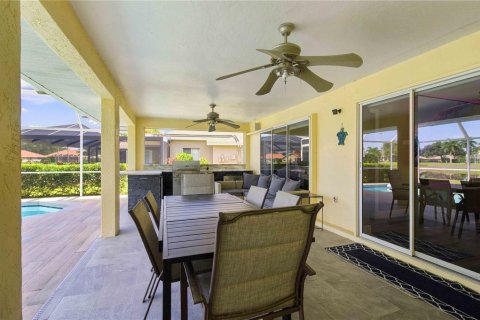 House in Sarasota, Florida 3 bedrooms, 183.67 sq.m. № 2299491 - photo 25