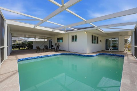 House in Englewood, Florida 2 bedrooms, 117.06 sq.m. № 2098704 - photo 29