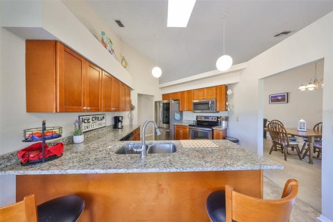 House in Sun City Center, Florida 2 bedrooms, 180.6 sq.m. № 1649230 - photo 14
