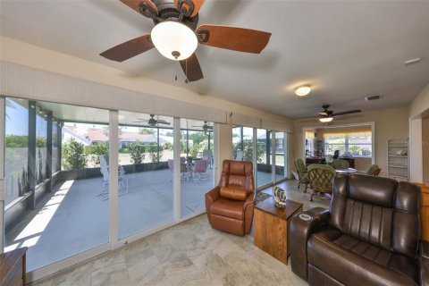 House in Sun City Center, Florida 2 bedrooms, 180.6 sq.m. № 1649230 - photo 17