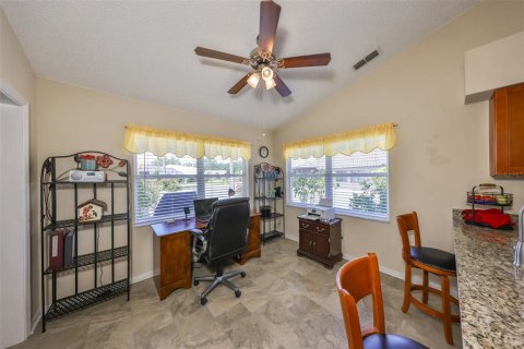 House in Sun City Center, Florida 2 bedrooms, 180.6 sq.m. № 1649230 - photo 12