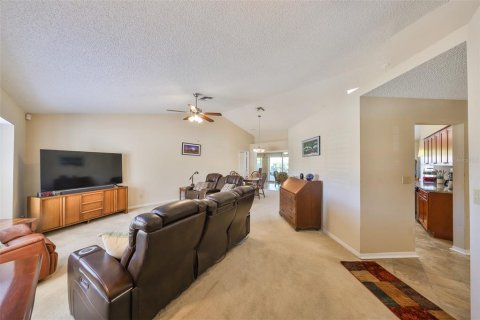 House in Sun City Center, Florida 2 bedrooms, 180.6 sq.m. № 1649230 - photo 7