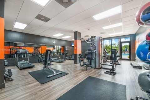 Condo in Coral Gables, Florida, 1 bedroom  № 2010070 - photo 29