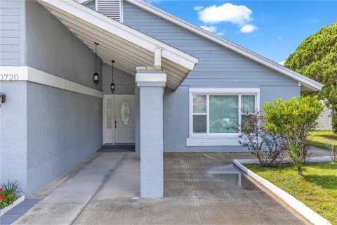 Casa en venta en Orlando, Florida, 3 dormitorios, 140.28 m2 № 2386323 - foto 2