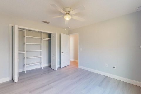 House in Palm Coast, Florida 4 bedrooms, 174.66 sq.m. № 1104989 - photo 20