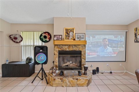 House in Palm Bay, Florida 2 bedrooms № 1731952 - photo 6