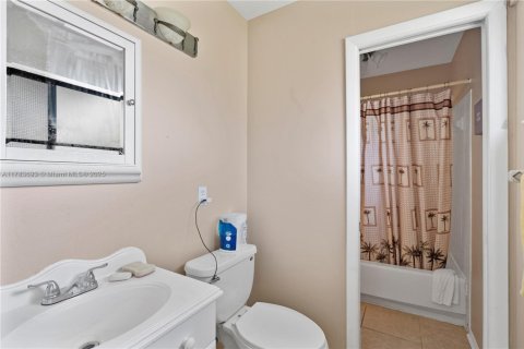 House in Palm Bay, Florida 2 bedrooms № 1731952 - photo 24
