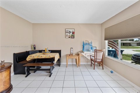 House in Palm Bay, Florida 2 bedrooms № 1731952 - photo 14