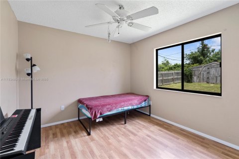 House in Palm Bay, Florida 2 bedrooms № 1731952 - photo 21