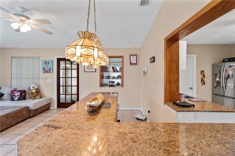 House in Palm Bay, Florida 2 bedrooms № 1731952 - photo 8
