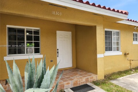 Villa ou maison à Miami, Floride 3 chambres, 120.77 m2 № 2000795