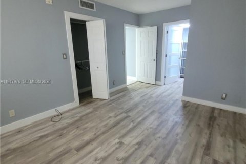 Снять в аренду кондоминиум в Помпано-Бич, Флорида 2 спальни, 102.19м2, № 2006011 - фото 5