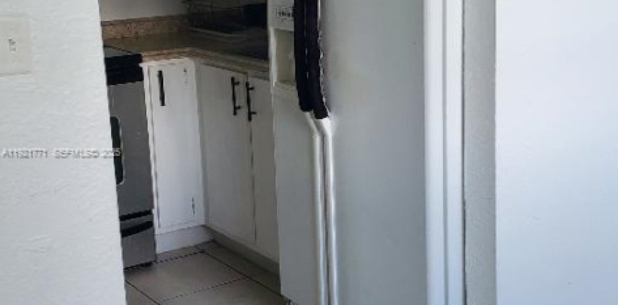 Appartement à Hialeah, Floride 2 chambres, 64.66 m2 № 1976670