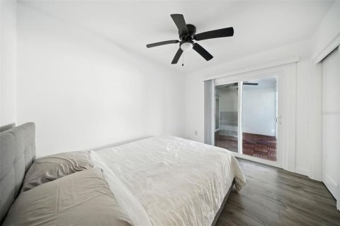 Casa en alquiler en Saint Pete Beach, Florida, 3 dormitorios, 162.21 m2 № 1916471 - foto 29