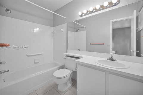 Купить таунхаус в Плантация, Флорида 2 спальни, 113.71м2, № 1995398 - фото 23