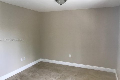 Copropriété à louer à Miami, Floride: 3 chambres, 95.32 m2 № 1996408 - photo 7