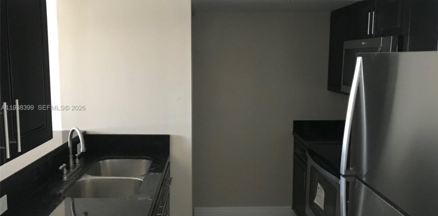 Condo à Miami, Floride, 3 chambres  № 1996408