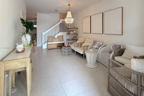 Adosado en alquiler en Homestead, Florida, 4 dormitorios, 169.08 m2 № 1954139 - foto 4