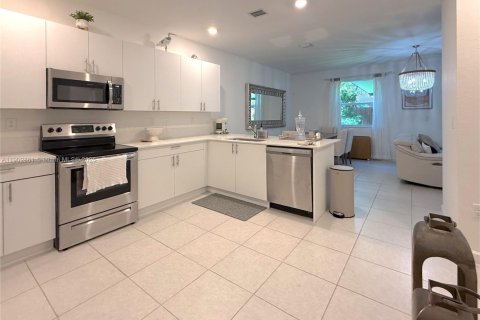 Adosado en alquiler en Homestead, Florida, 4 dormitorios, 169.08 m2 № 1954139 - foto 7