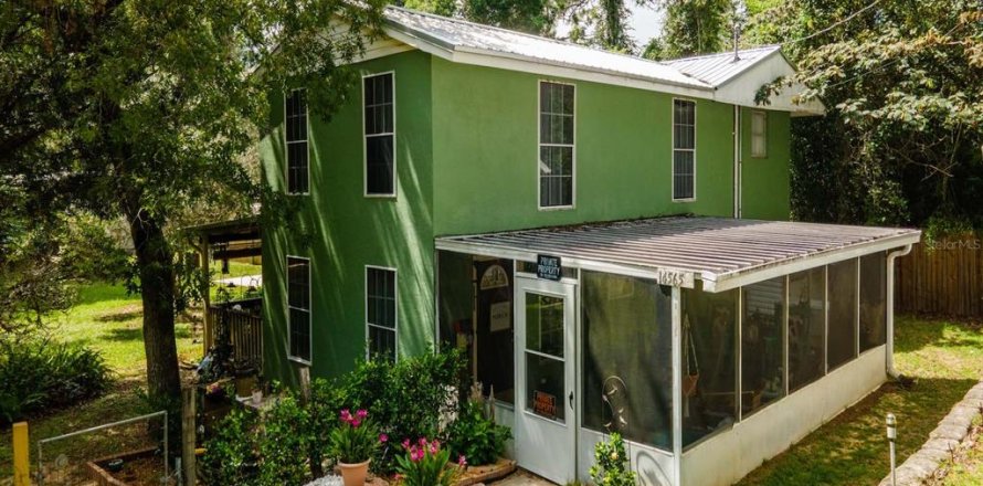 Casa en Fort MC Coy, Florida 4 dormitorios, 256.78 m2 № 1879065