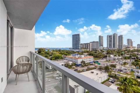 Copropriété à vendre à Miami, Floride: 1 chambre, 72.46 m2 № 1978103 - photo 11