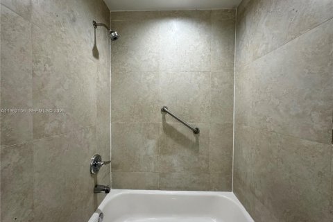 Appartement à louer à Wilton Manors, Floride: 2 chambres № 2024832 - photo 14