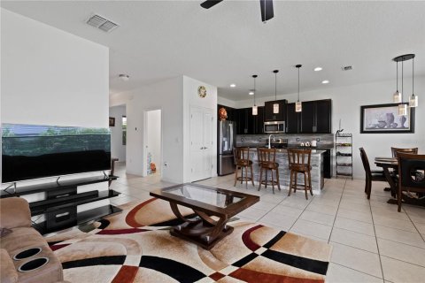 Casa en venta en Davenport, Florida, 4 dormitorios, 225.66 m2 № 1910605 - foto 10