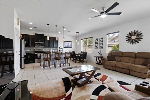 Casa en venta en Davenport, Florida, 4 dormitorios, 225.66 m2 № 1910605 - foto 21