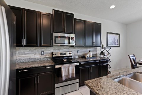 Casa en venta en Davenport, Florida, 4 dormitorios, 225.66 m2 № 1910605 - foto 17