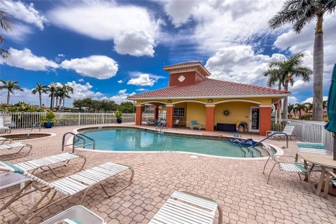 Copropriété à vendre à Cape Coral, Floride: 3 chambres, 220.55 m2 № 1852586 - photo 30