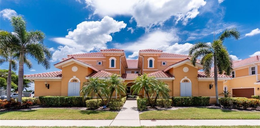 Condo à Cape Coral, Floride, 3 chambres № 1852586