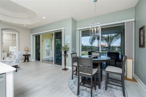 Copropriété à vendre à Cape Coral, Floride: 3 chambres, 220.55 m2 № 1852586 - photo 9