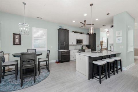 Copropriété à vendre à Cape Coral, Floride: 3 chambres, 220.55 m2 № 1852586 - photo 11
