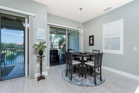 Copropriété à vendre à Cape Coral, Floride: 3 chambres, 220.55 m2 № 1852586 - photo 8