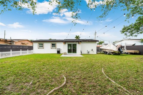 Villa ou maison à vendre à Miami, Floride: 3 chambres, 113.06 m2 № 2028441 - photo 23