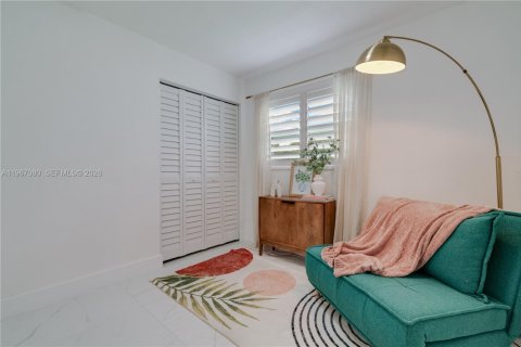 Villa ou maison à vendre à Miami, Floride: 3 chambres, 113.06 m2 № 2028441 - photo 21